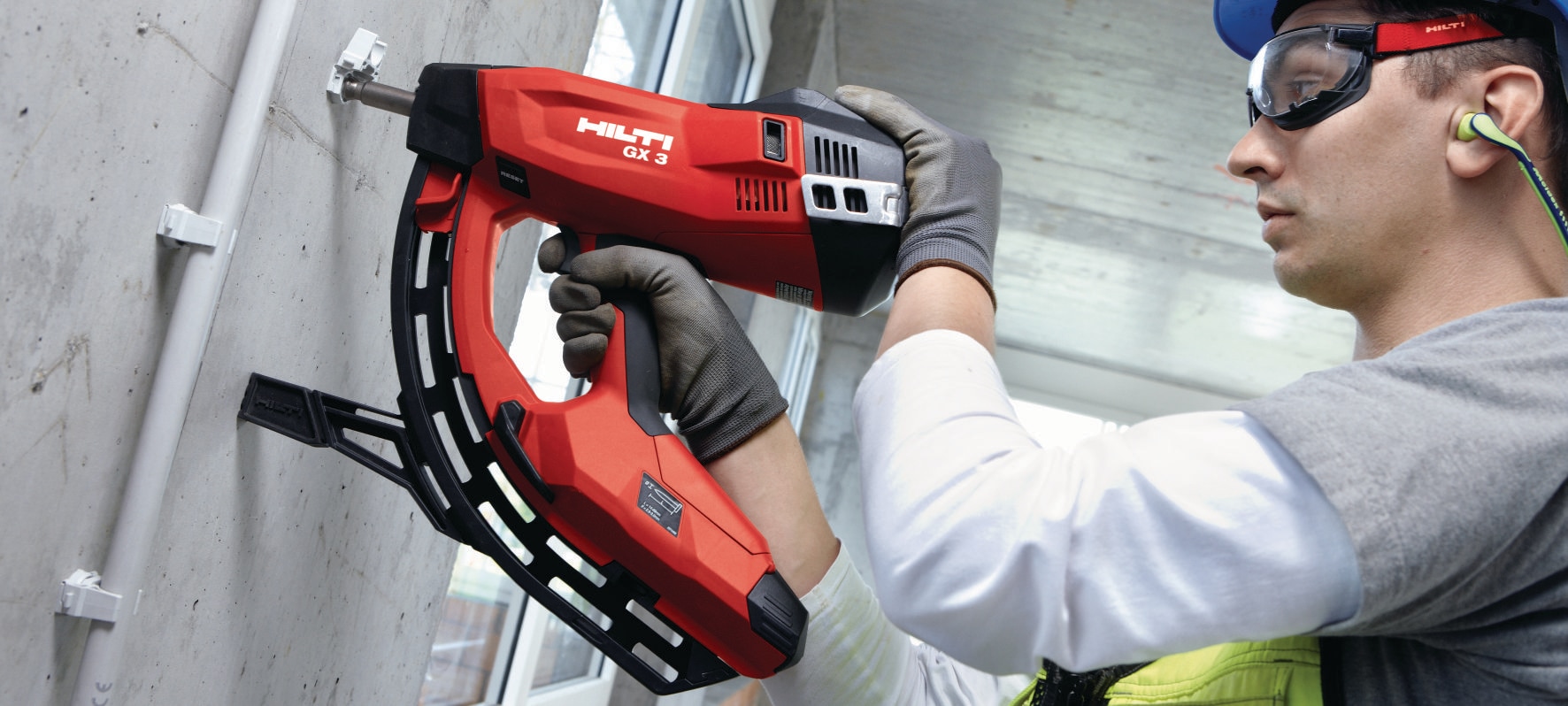 ☆品☆ HILTI ヒルティ ガス式鋲打機 GX120 ガス式鋲打ち機 ガスネイラ ガス銃 61530