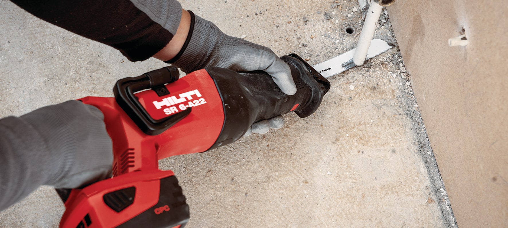 HILTI ヒルティ 充電式レシプロソー SR 6-A22 電動ノコ　電池２個