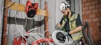 KCF 4-22充電式作業場用ファン 一日中バッテリーが持続する強力な作業場用ファンで、回転するヘッドと吊り下げフックがあり、作業エリアの冷却と換気に使用できます(Nuronバッテリープラットフォーム) アプリケーション 2